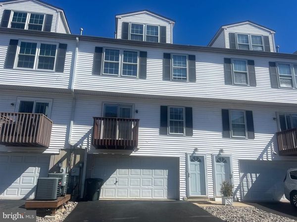 15 RIVERWATCH COURT, Unit 22, ESSINGTON, PA 19029