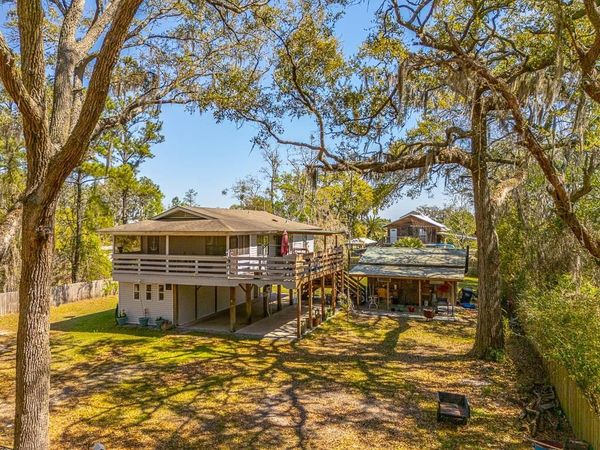 33 Warren Ave , Waverly, GA 31565