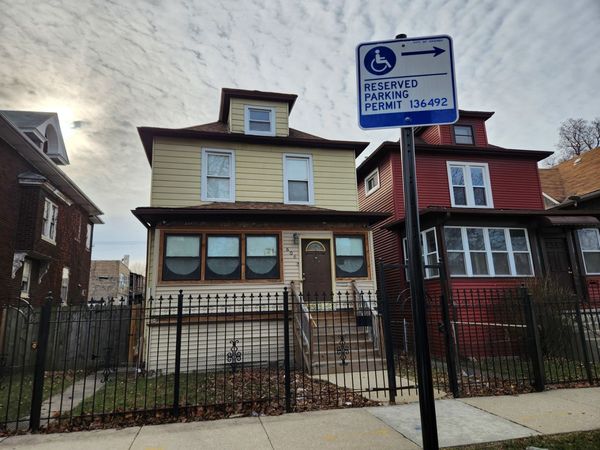 606 N LEAMINGTON Avenue, Chicago, IL 60644