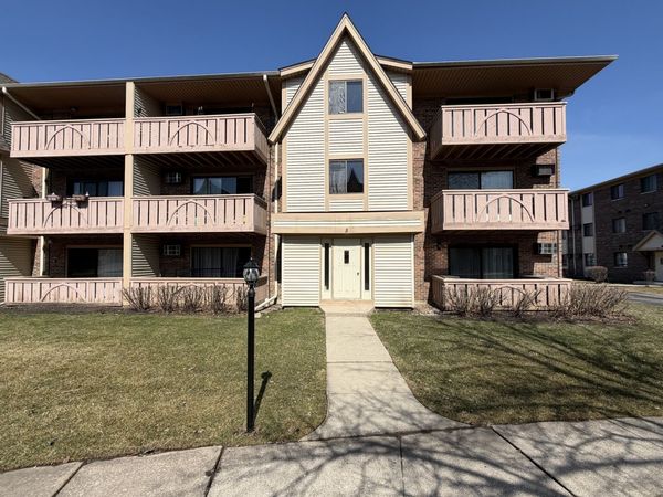 5 Echo Court , Unit 12, Vernon Hills, IL 60061