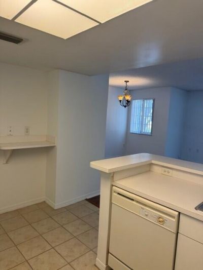 4195 N Haverhill Road, Unit 319, West Palm Beach, FL 33417 Photo