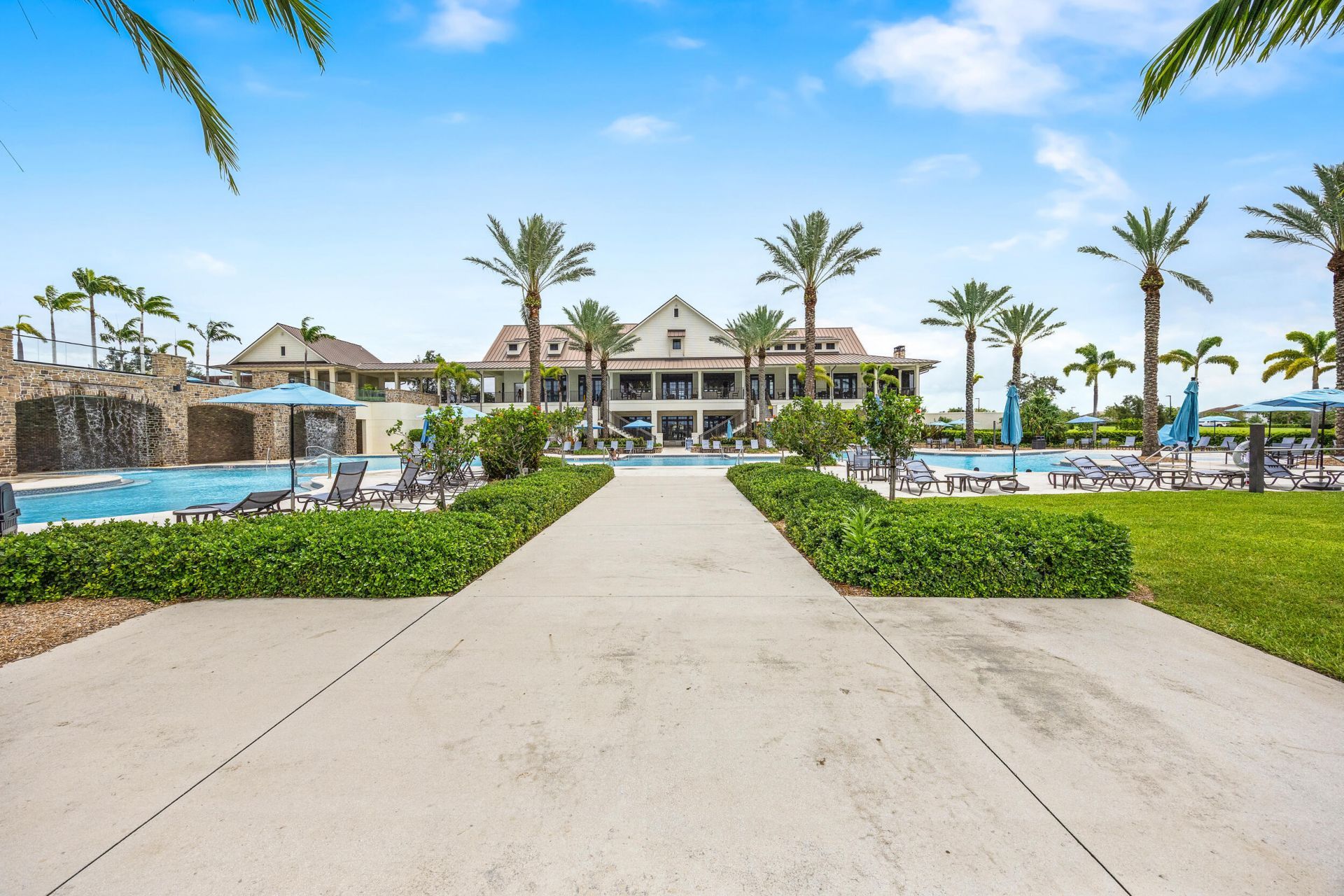 953 Hookline Circle, The Acreage, FL 33470 Photo