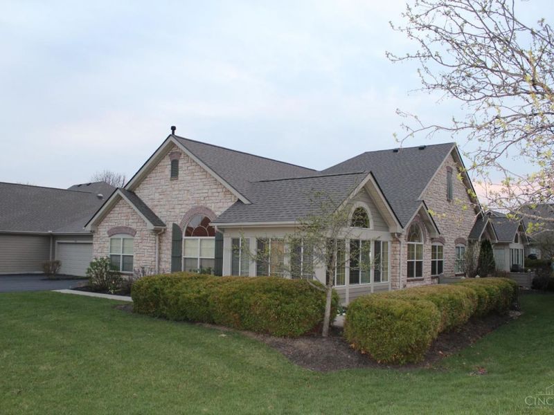 1392 Cotswold Drive, Hamilton, OH 45013 Photo 4