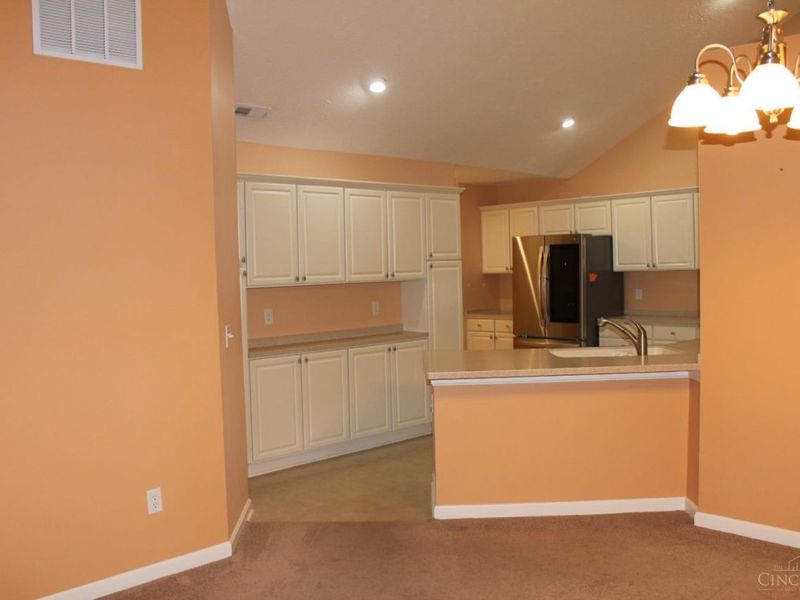 1392 Cotswold Drive, Hamilton, OH 45013 Photo 5