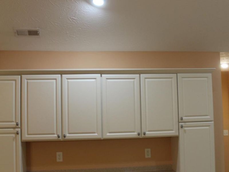 1392 Cotswold Drive, Hamilton, OH 45013 Photo 8