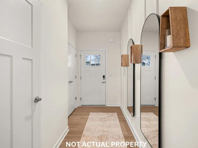 3261 Calveylee Lane, Columbus, OH 43232 Photo 2