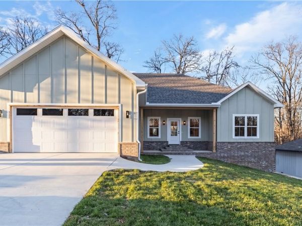 5 Burnham Drive , Bella Vista, AR 72715