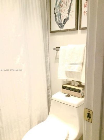 3701 N Country Club Dr , Unit 504, Aventura, FL 33180 Photo