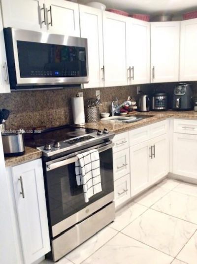 3701 N Country Club Dr , Unit 504, Aventura, FL 33180 Photo