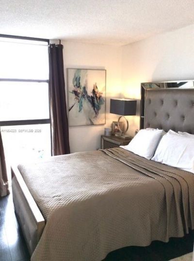 3701 N Country Club Dr , Unit 504, Aventura, FL 33180 Photo