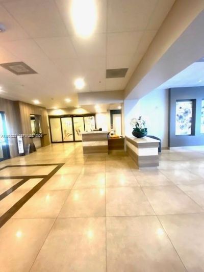 3701 N Country Club Dr , Unit 504, Aventura, FL 33180 Photo