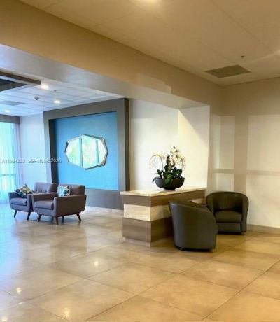 3701 N Country Club Dr , Unit 504, Aventura, FL 33180 Photo