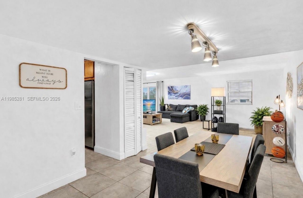 1236 Alton Rd , Unit 304, Miami Beach, FL 33139 Photo