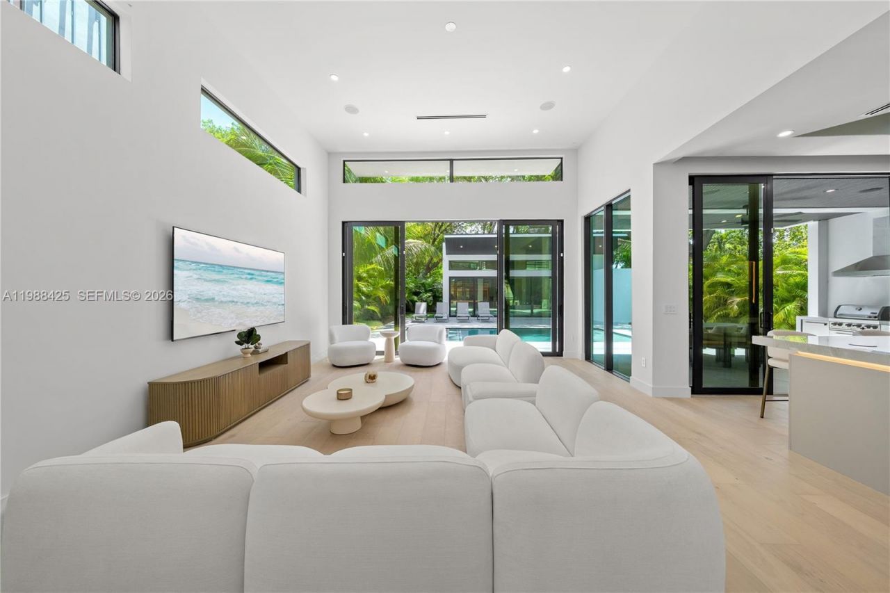 280 NW 47th St, Miami, FL 33127 Photo