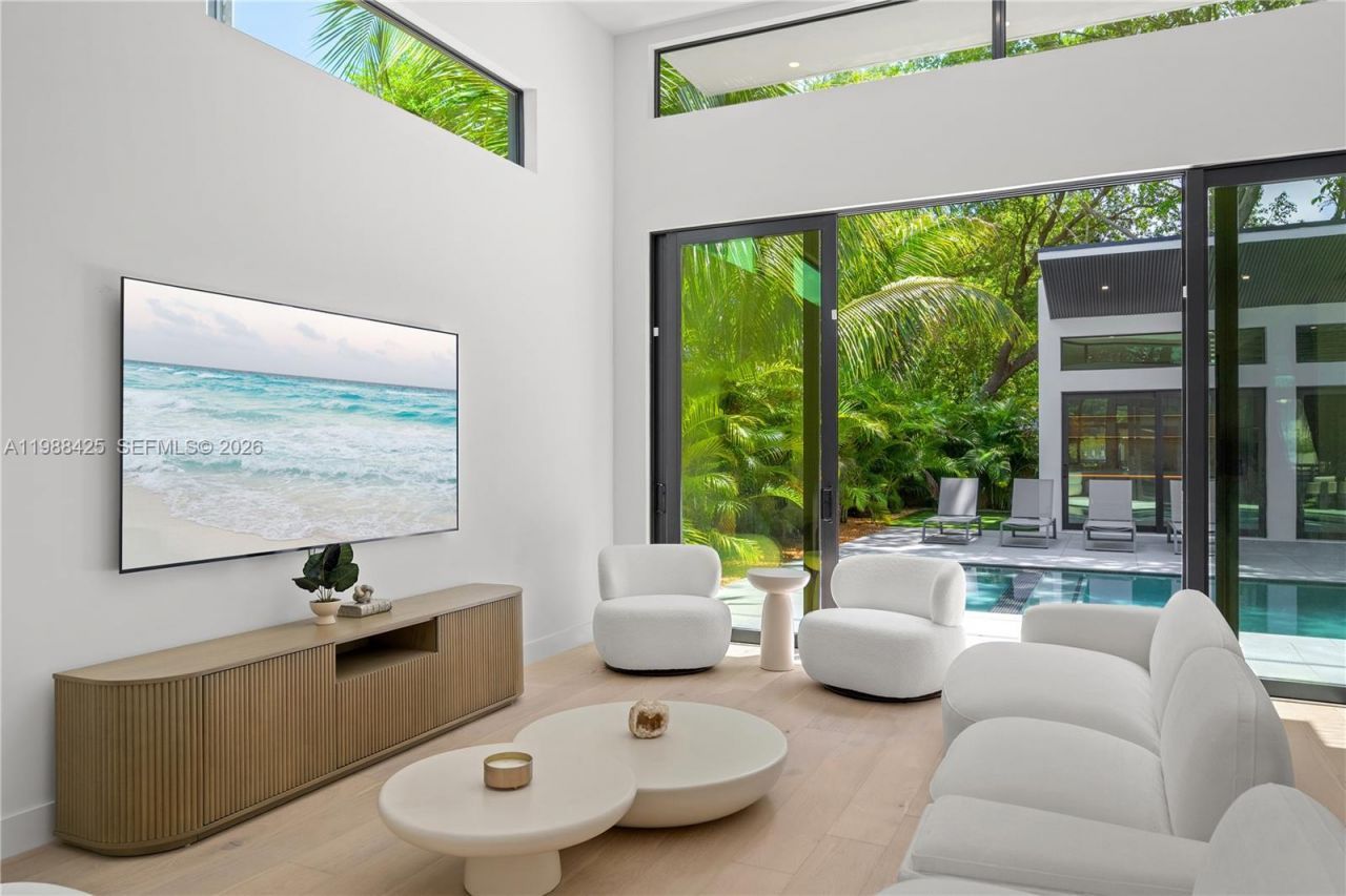 280 NW 47th St, Miami, FL 33127 Photo