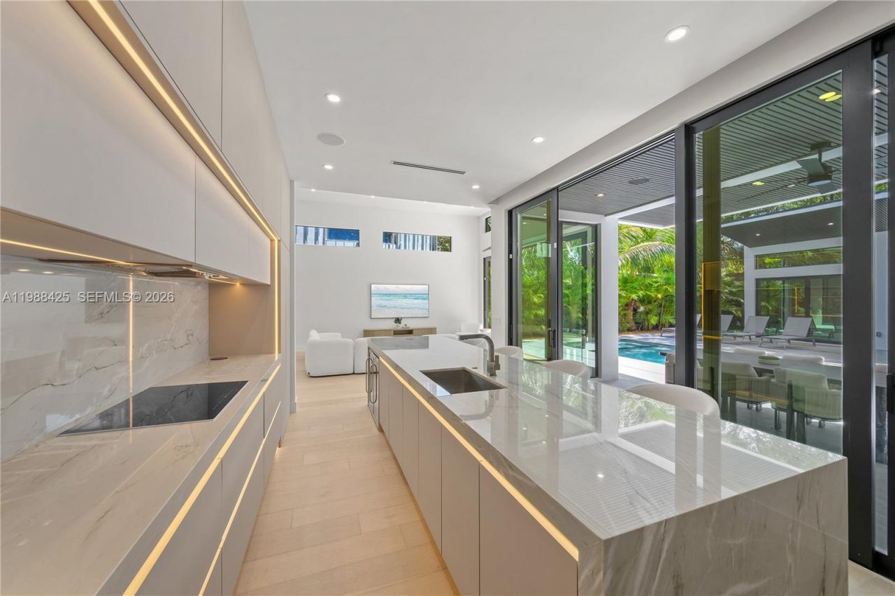 280 NW 47th St, Miami, FL 33127 Photo