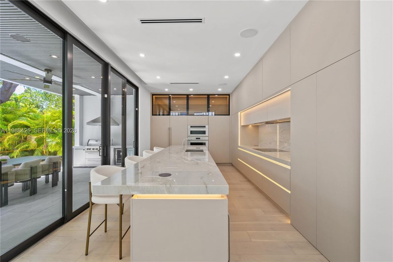 280 NW 47th St, Miami, FL 33127 Photo