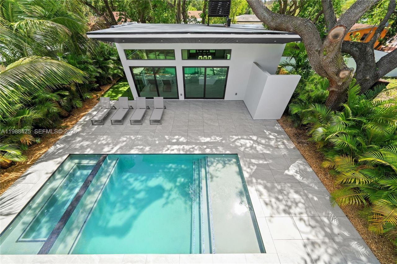 280 NW 47th St, Miami, FL 33127 Photo