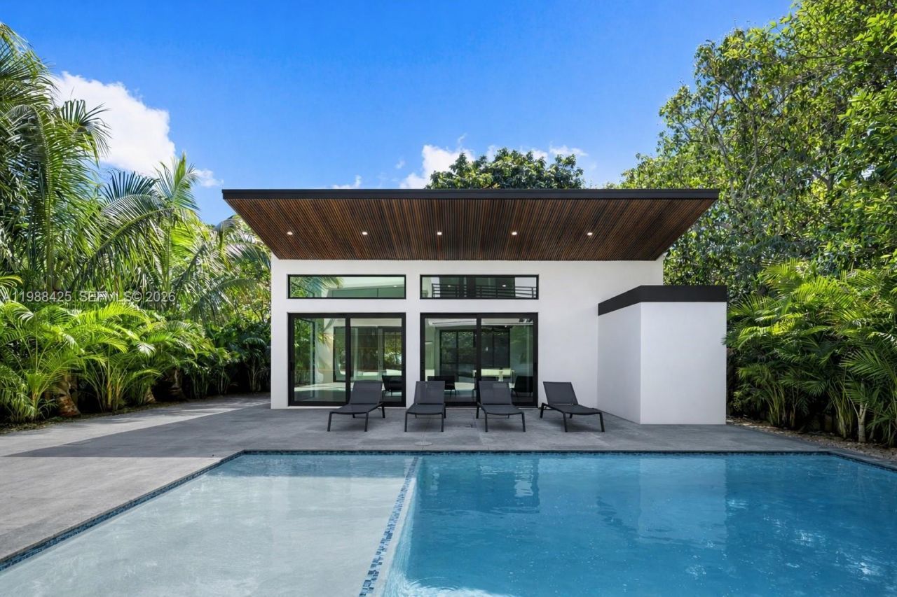 280 NW 47th St , Miami, FL 33127 Photo