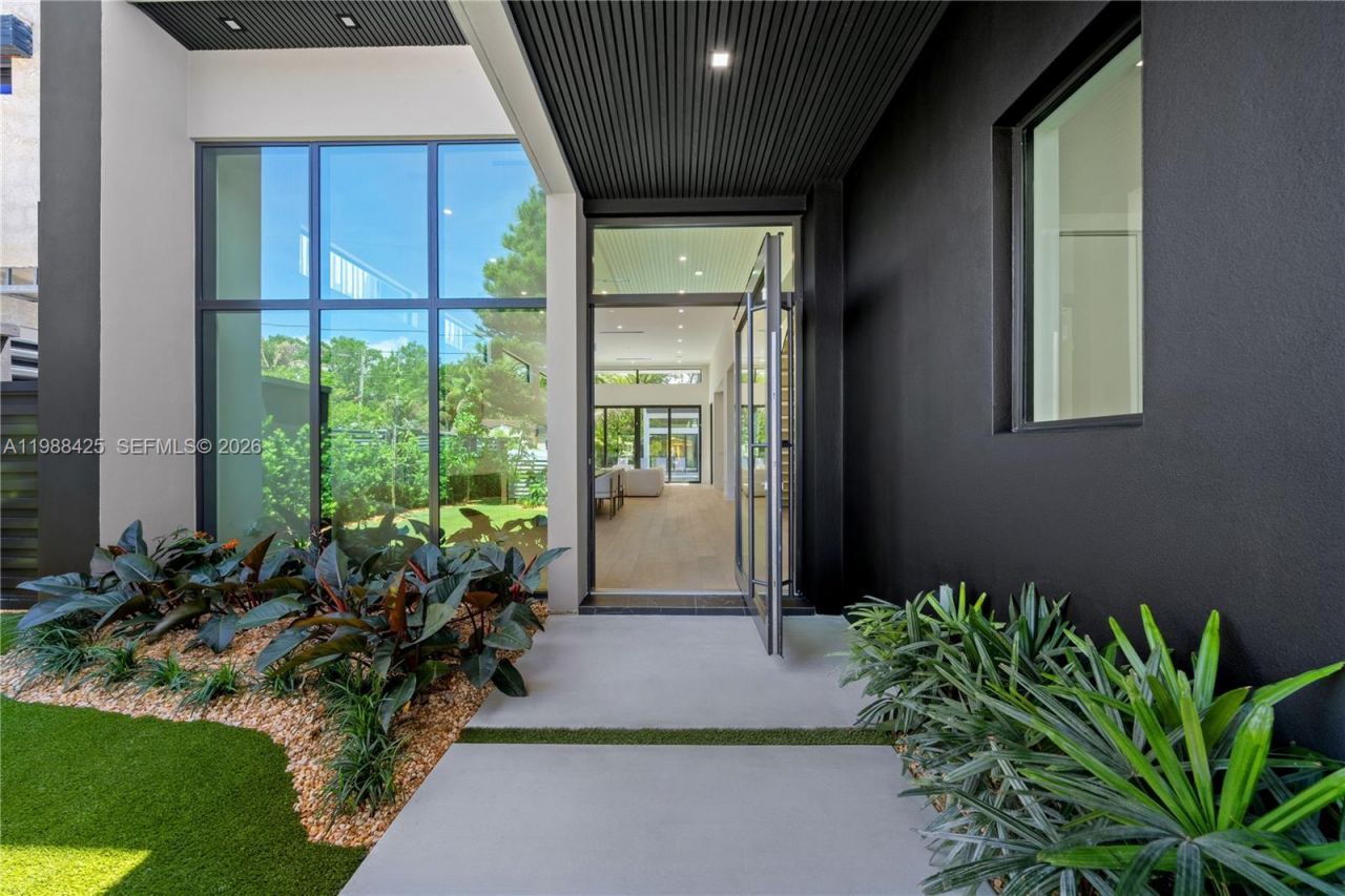 280 NW 47th St, Miami, FL 33127 Photo