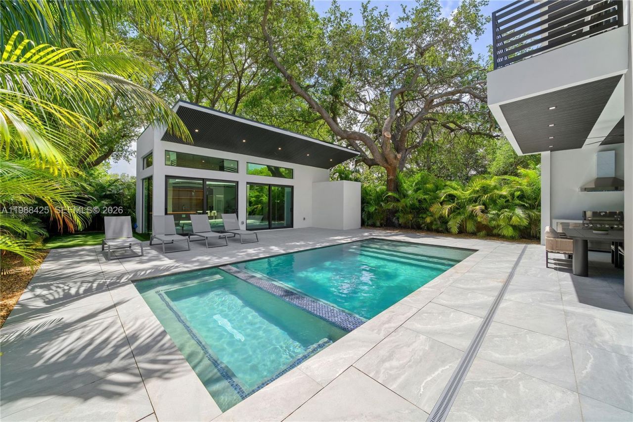 280 NW 47th St, Miami, FL 33127 Photo