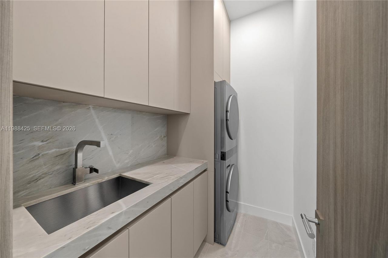 280 NW 47th St, Miami, FL 33127 Photo