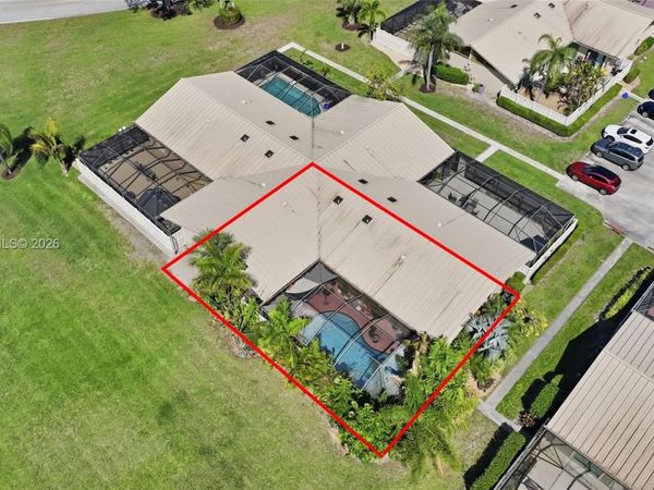 5644 Eagle Lake Dr , Palm Beach Gardens, FL 33418