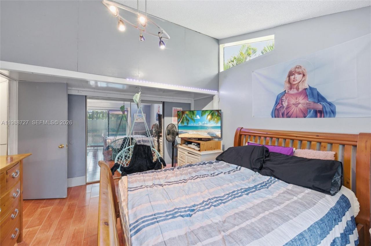 5644 Eagle Lake Dr , Palm Beach Gardens, FL 33418 Photo