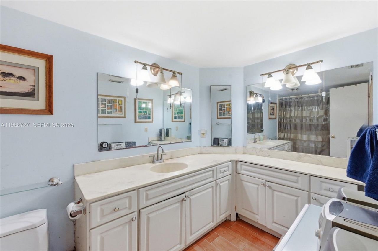 5644 Eagle Lake Dr , Palm Beach Gardens, FL 33418 Photo