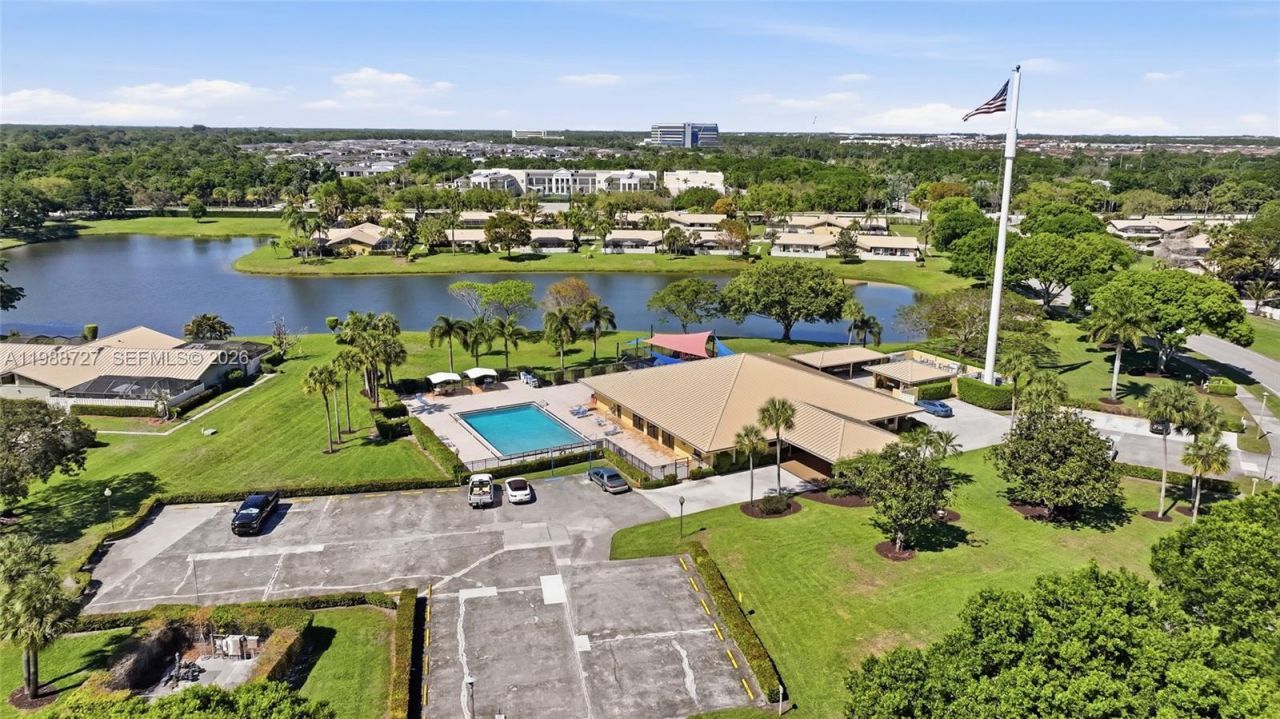 5644 Eagle Lake Dr , Palm Beach Gardens, FL 33418 Photo