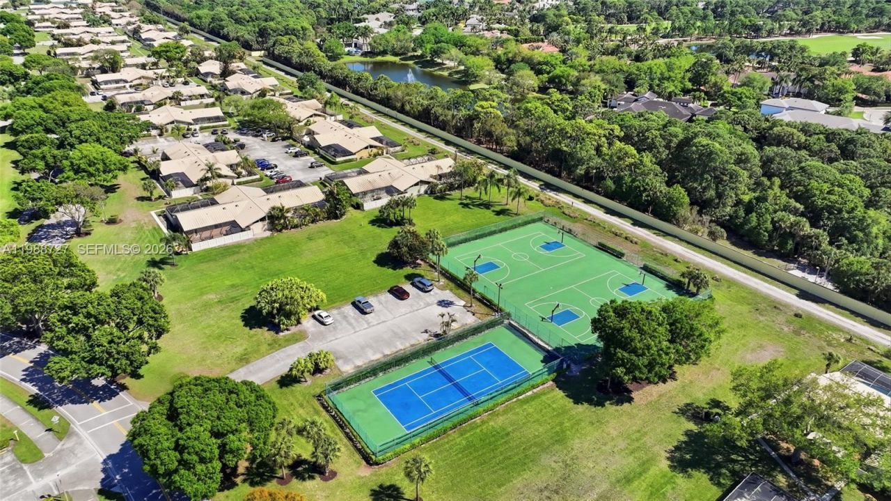 5644 Eagle Lake Dr , Palm Beach Gardens, FL 33418 Photo