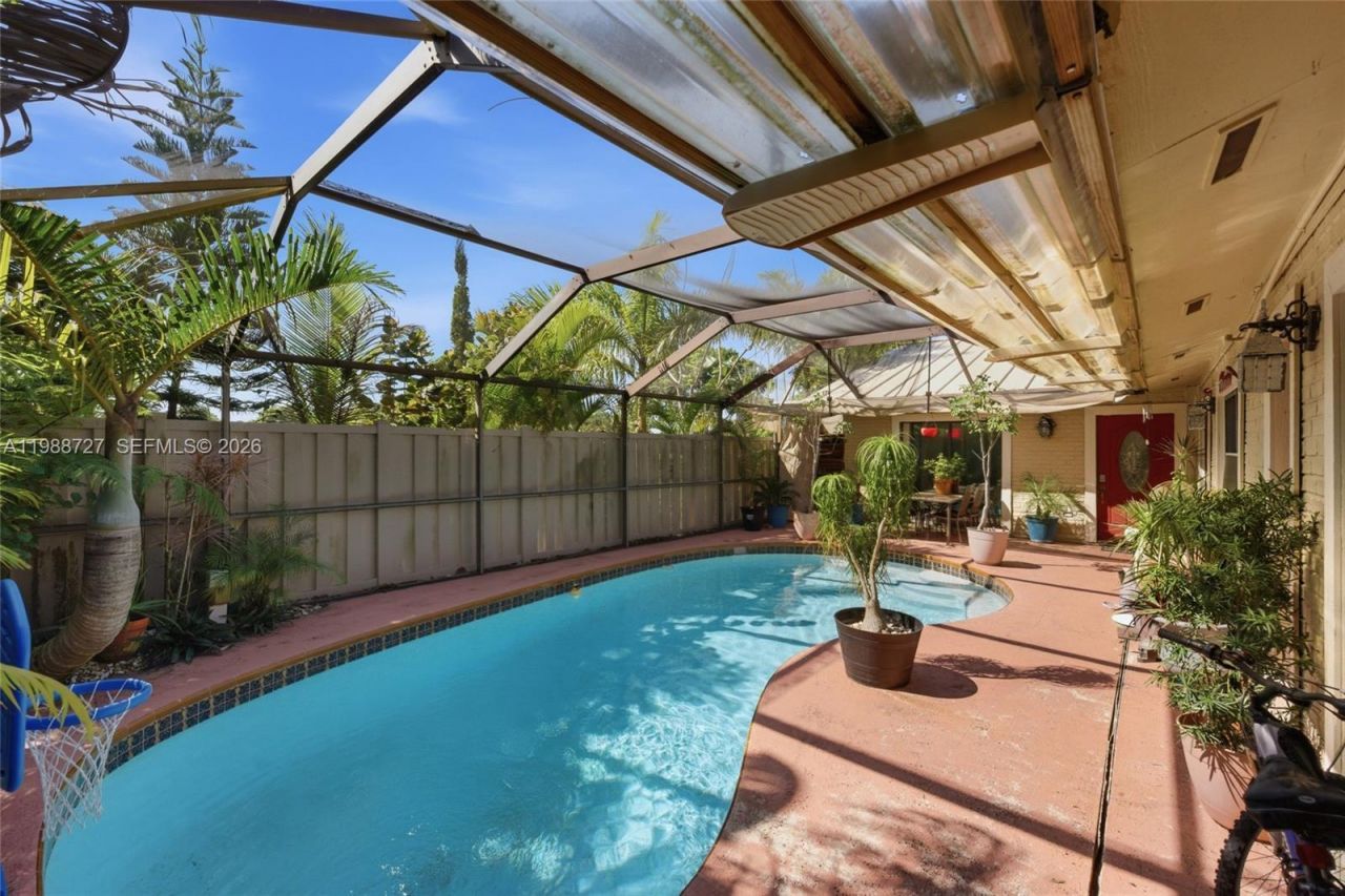 5644 Eagle Lake Dr , Palm Beach Gardens, FL 33418 Photo