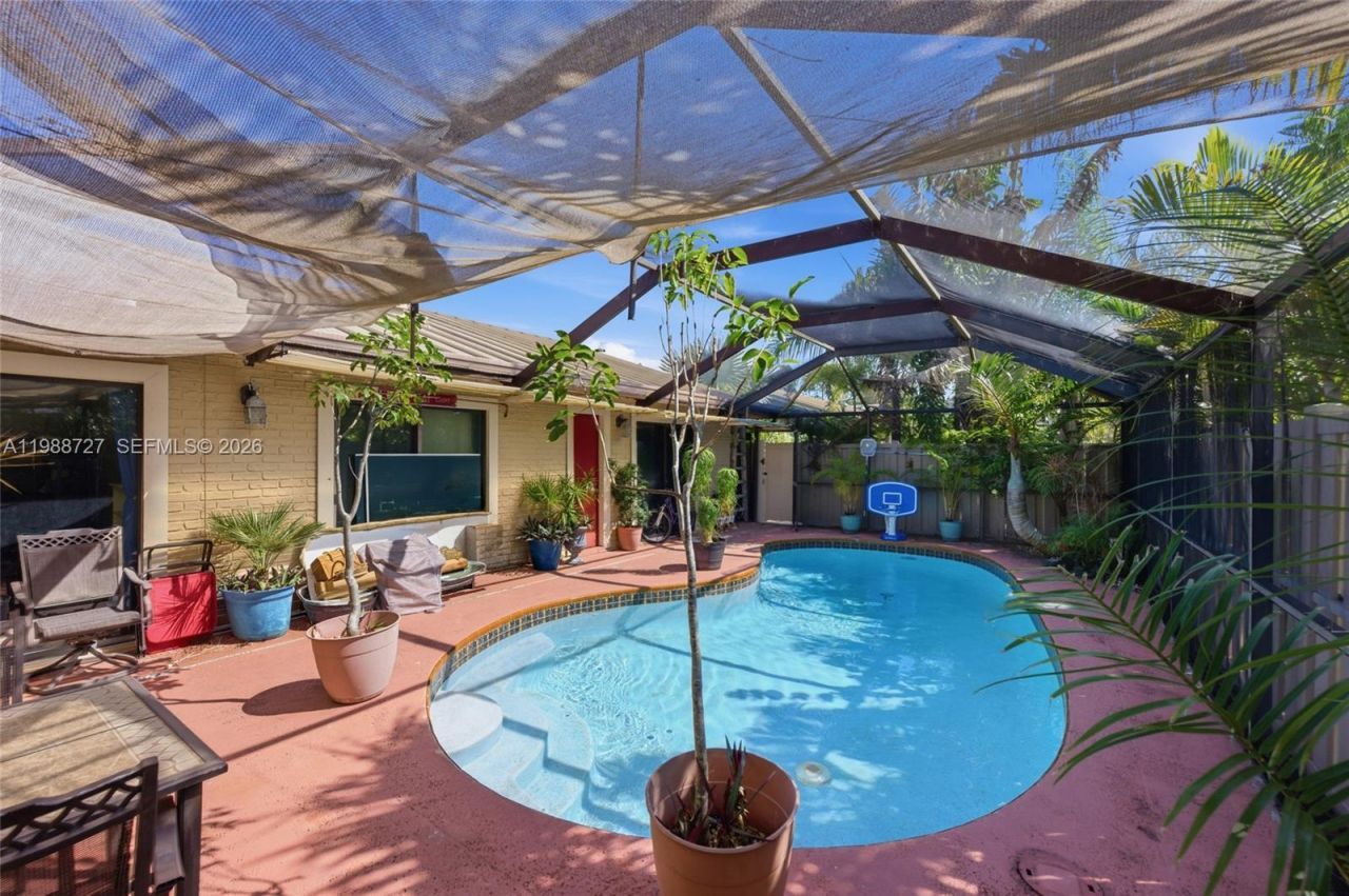 5644 Eagle Lake Dr , Palm Beach Gardens, FL 33418 Photo