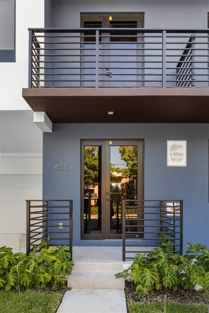 1376 SW 4th St, Unit 3, Miami, FL 33135 Photo