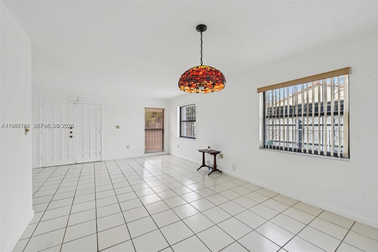 9585 SW 1st Ter, Miami, FL 33174 Photo