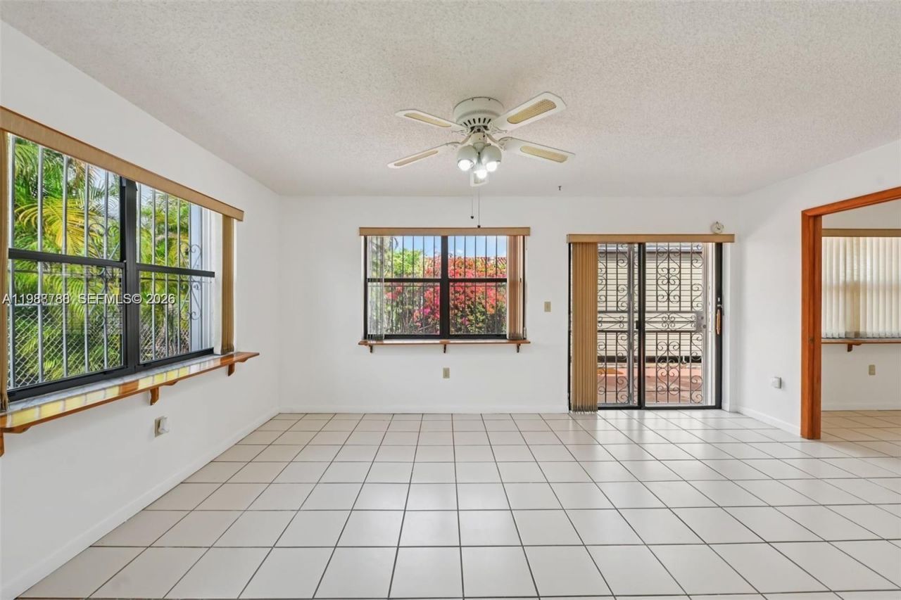 9585 SW 1st Ter, Miami, FL 33174 Photo