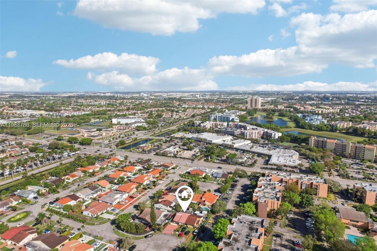 9585 SW 1st Ter, Miami, FL 33174 Photo