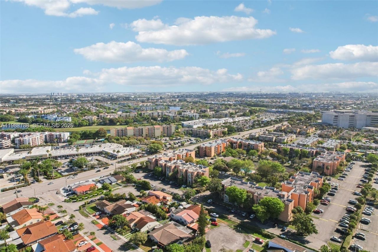 9585 SW 1st Ter, Miami, FL 33174 Photo