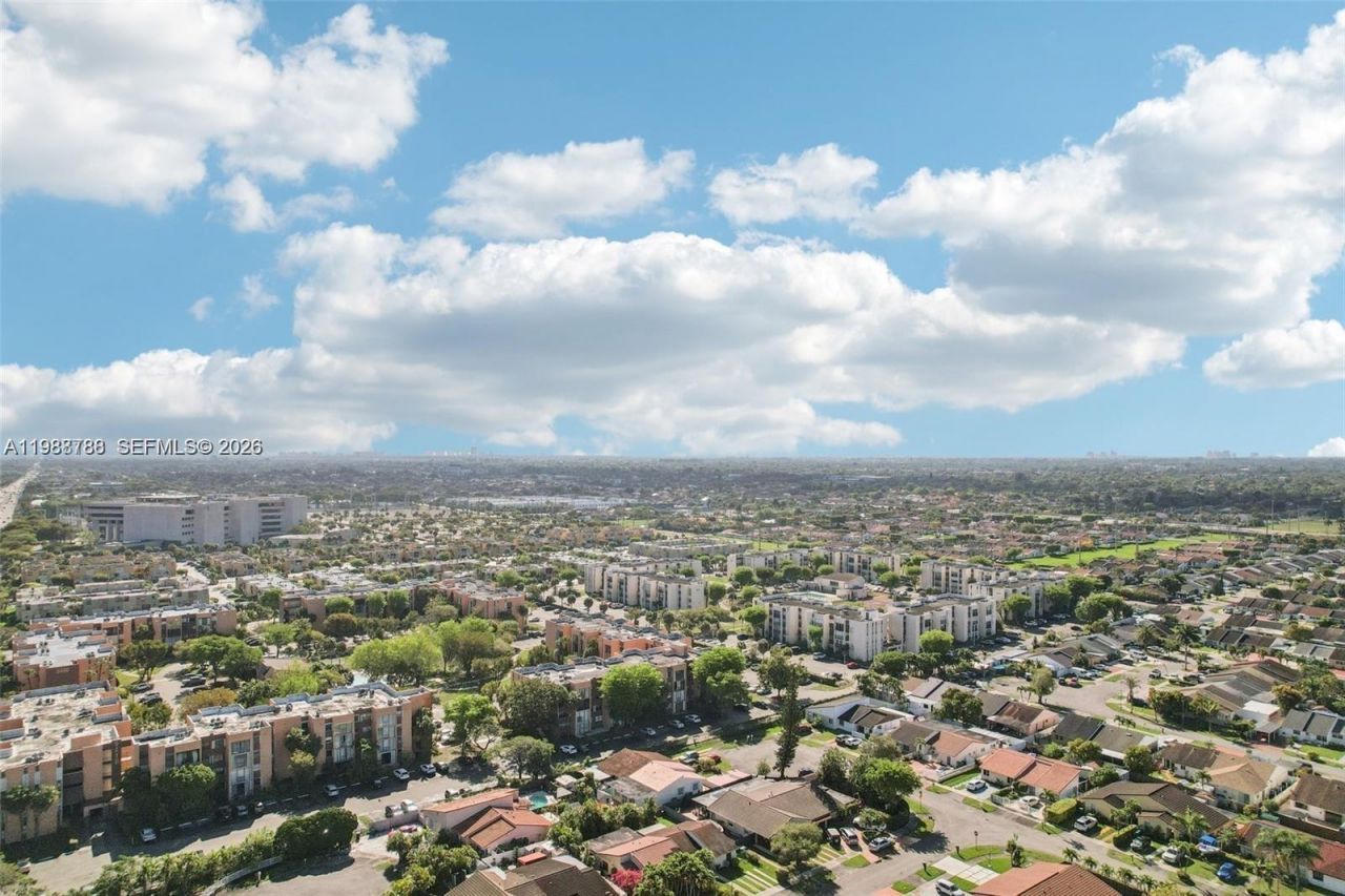 9585 SW 1st Ter, Miami, FL 33174 Photo