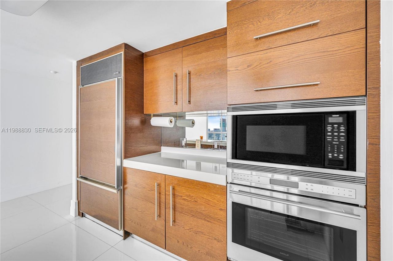 495 Brickell Ave , Unit 5601, Miami, FL 33131 Photo