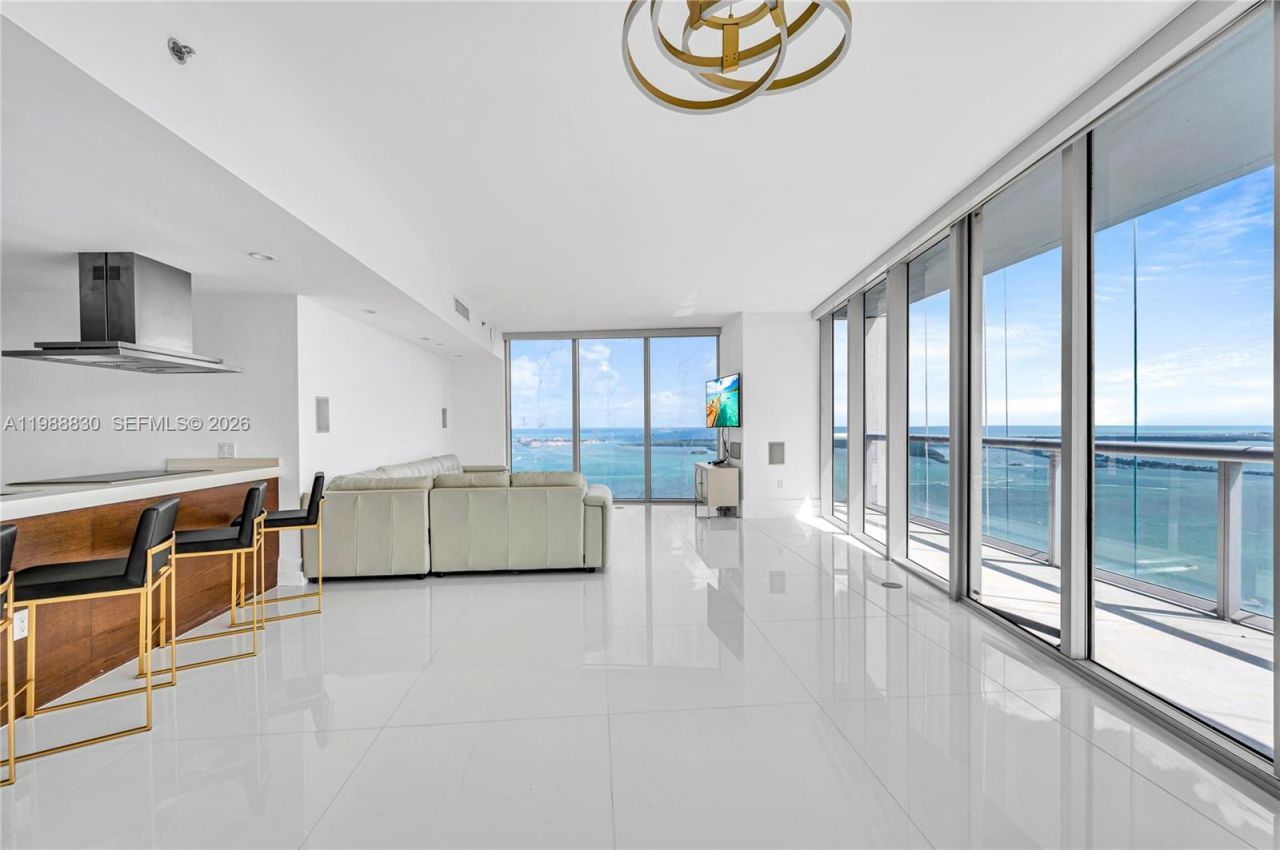 495 Brickell Ave , Unit 5601, Miami, FL 33131 Photo