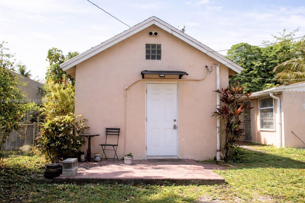 6250 NW Miami Pl, Unit 2, Miami, FL 33150 Photo