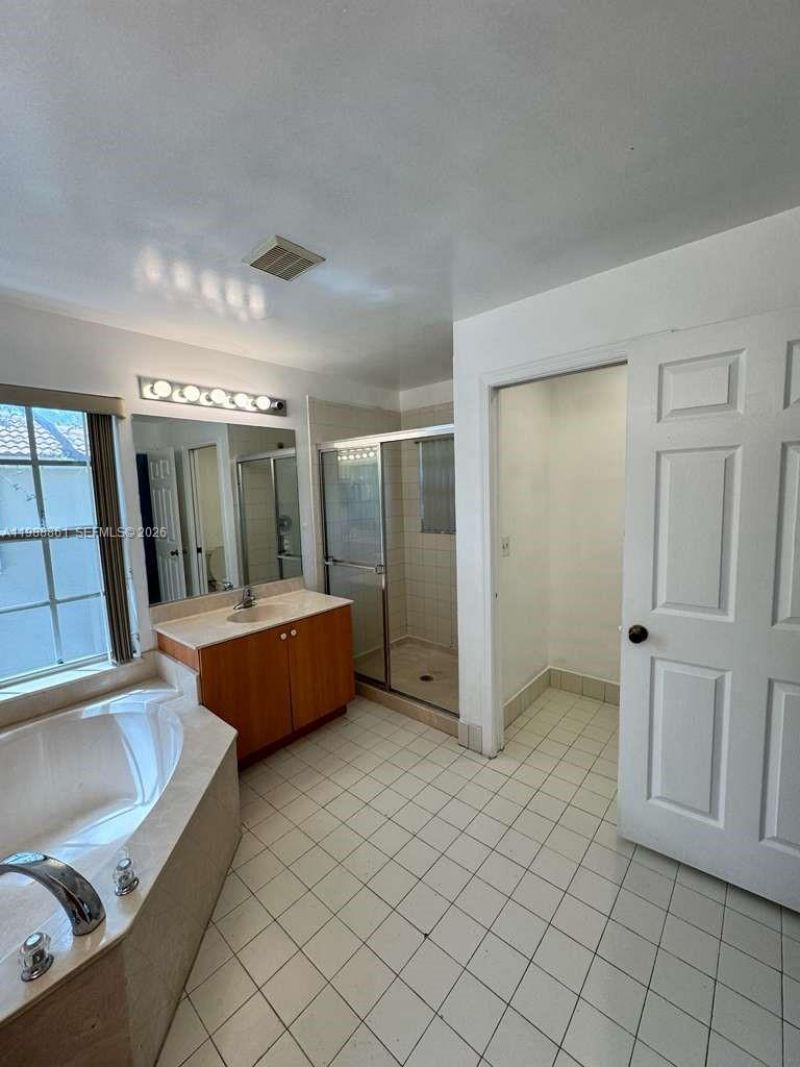 12471 SW 42nd St , Miramar, FL 33027 Photo