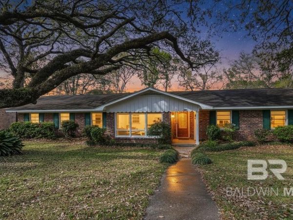 139 Fairway Drive, Daphne, AL 36526