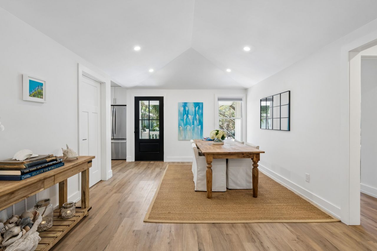 16 Twin Oaks Lane Photo 11