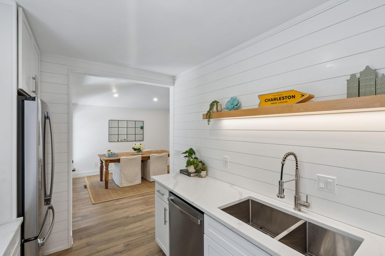 16 Twin Oaks Lane Photo 13