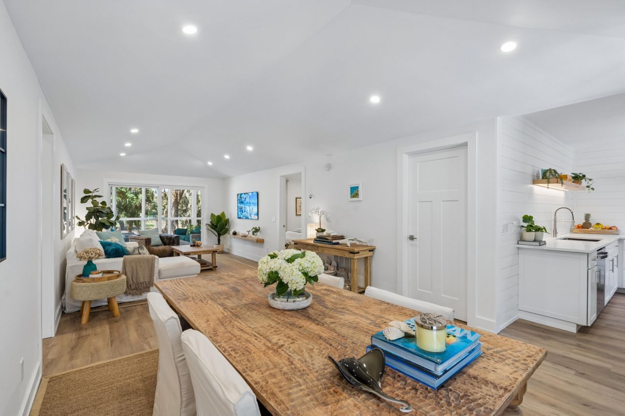 16 Twin Oaks Lane Photo 7