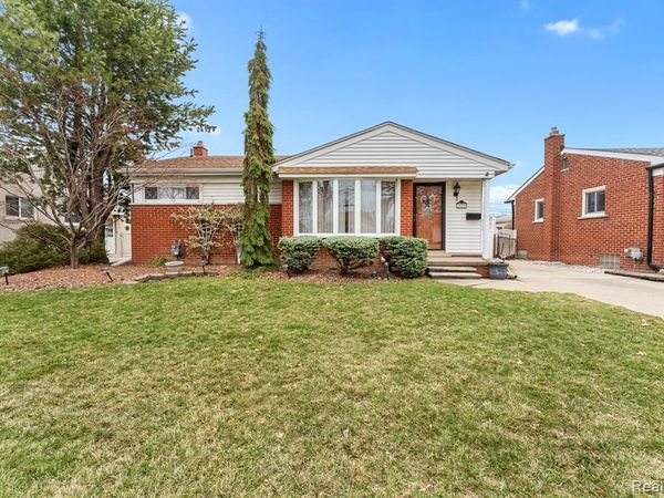 15225 Poplar Street, Southgate, MI 48195