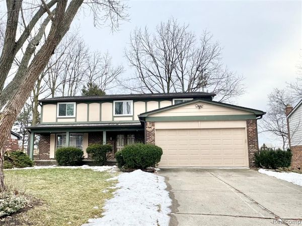 3095 Rolling Green Circle S, Rochester Hills, MI 48309
