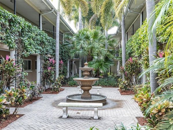 212 S CHURCH AVENUE , Unit 208, TAMPA, FL 33609